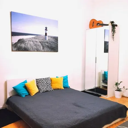 Apartment Cosy In Downtown *