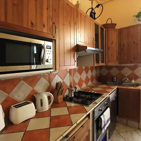 Διαμέρισμα Cosy In Downtown