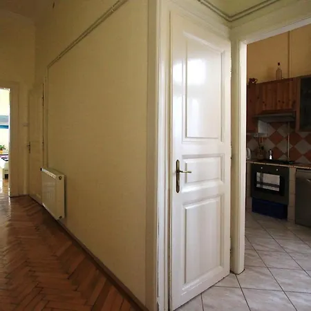 Cosy In Downtown Budapest